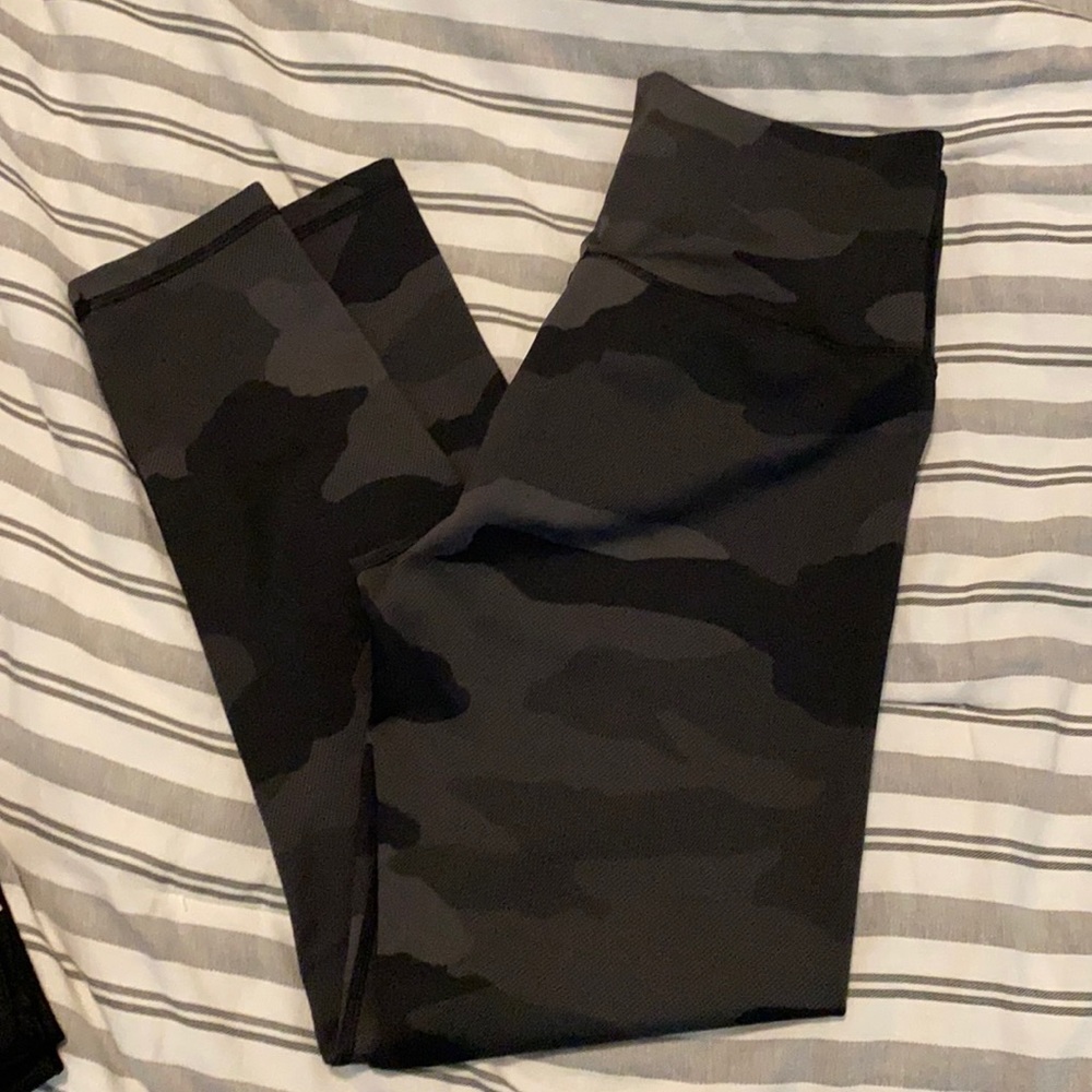 Aerie Offline Camo High Waisted Leggings
